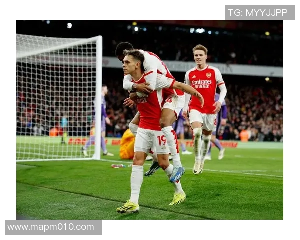 德甲球队共同致力于维护赛场秩序，打造和谐体育氛围