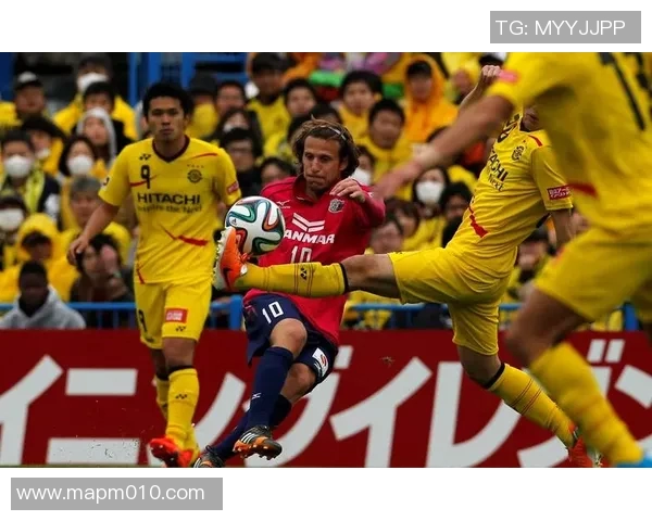 杜塞尔多夫主场告捷,成功守住降级区压力,击败柏林赫塔 杜塞尔多夫主场告捷,成功守住降级区压力,击败柏林赫塔