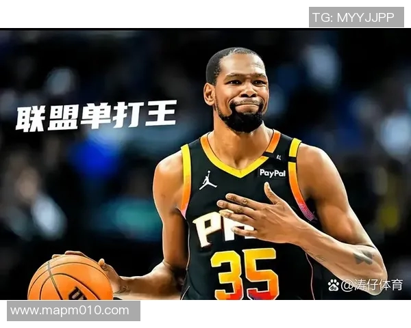 杜兰特在比赛中表现出色三分球命中率持续攀升 杜兰特在比赛中表现出色三分球命中率持续攀升