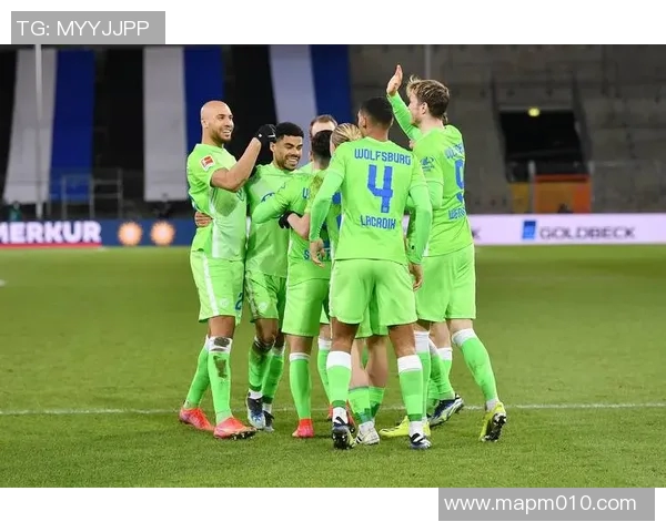 德甲胜负胶着，沃尔夫斯堡告负失榜首，榜首位置胶着不分高下