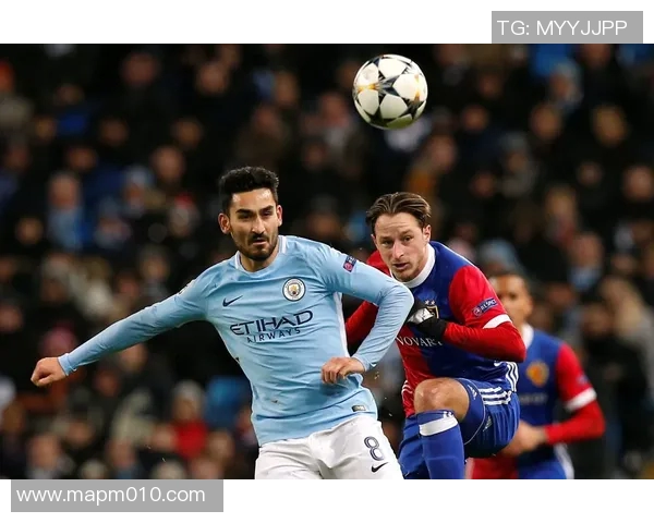 曼城在欧冠赛场上展现强大实力，轻松战胜对手晋级八强