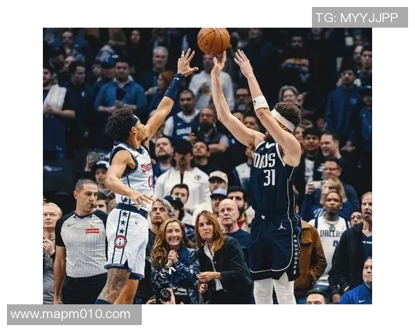 热火大胜独行侠，追平赛季最佳战绩：背后的成功秘诀