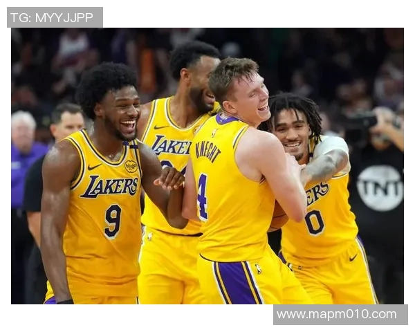詹姆斯发挥出色，湖人队连胜三场，未来可期