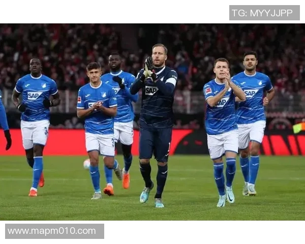 沙尔克04队陷入连败泥潭,德甲排名节节下滑! 沙尔克04队陷入连败泥潭,德甲排名节节下滑!