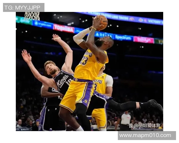 詹姆斯、戴维斯再度对阵莱昂纳德、保罗乔治：巅峰对决